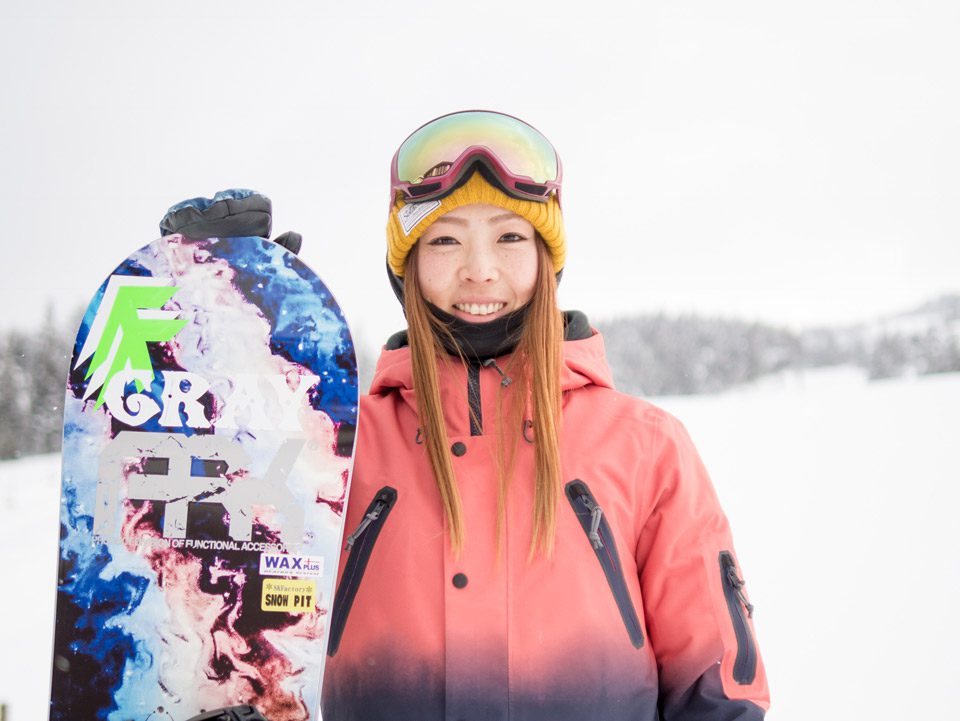 スノーボードとヘルメット Snow Angel Mag スノーエンジェルマガジン 公式サイト